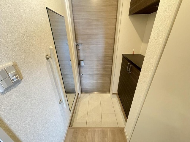 玄関　同物件別室のイメージ画像となります