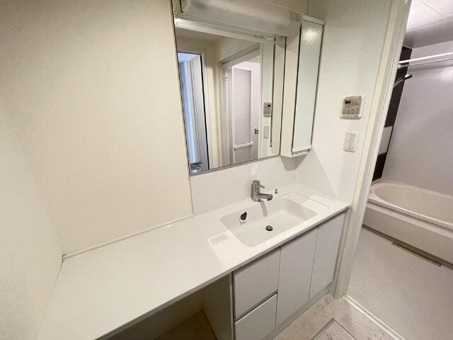 洗面設備　同物件別室のイメージ画像となります