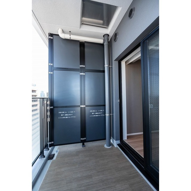 バルコニー　バルコニー