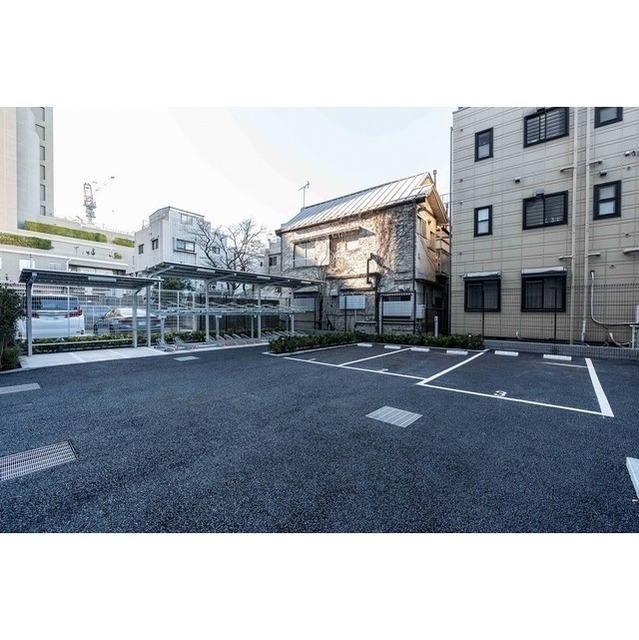 駐車場　駐車場