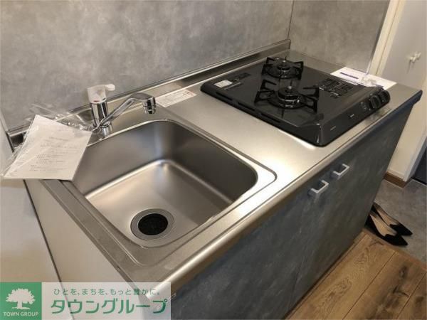 キッチン　※反転タイプ有り　２階の写真です　現況優先