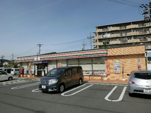 コンビニ　セブンイレブン 京都山科打越町店（コンビニ）まで451m