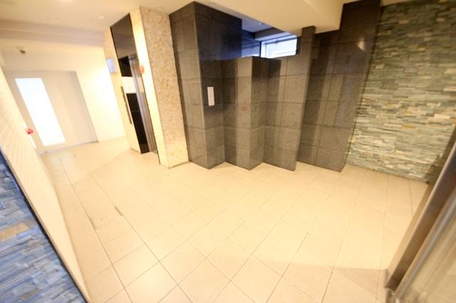 ロビー　レジュールアッシュ梅田アクシア