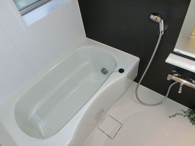 バス・シャワールーム　★追い焚き付のゆったりバスルームです★