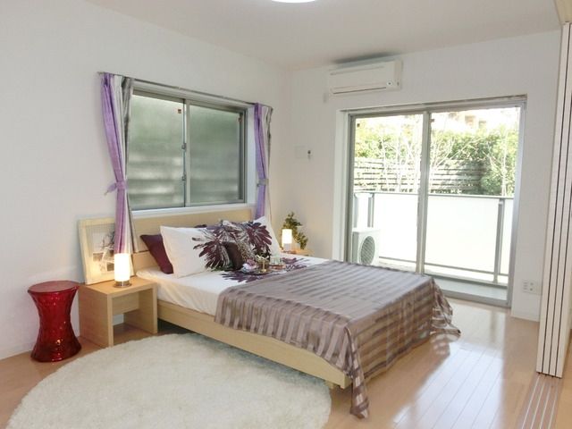 その他部屋・スペース　★2面採光の明るい洋室８．４帖です★