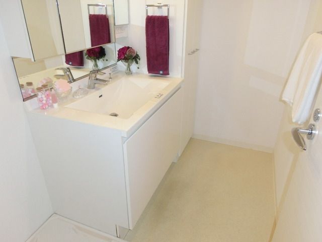 洗面設備　★脱衣所スペースです★