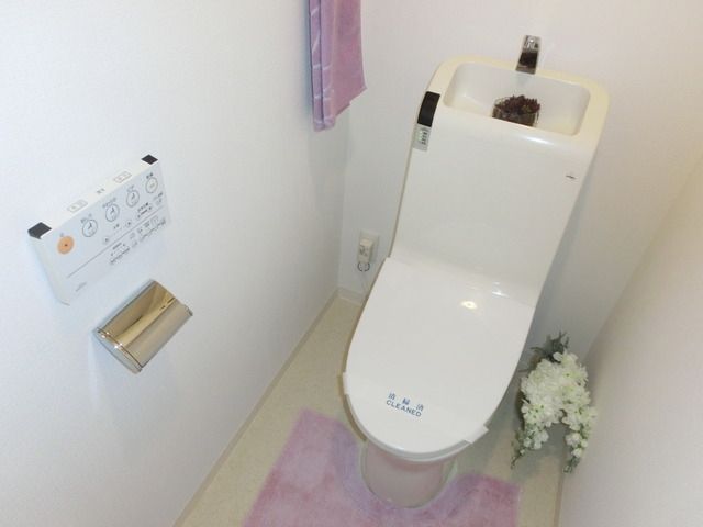 トイレ　★ウォシュレット付きのトイレです★