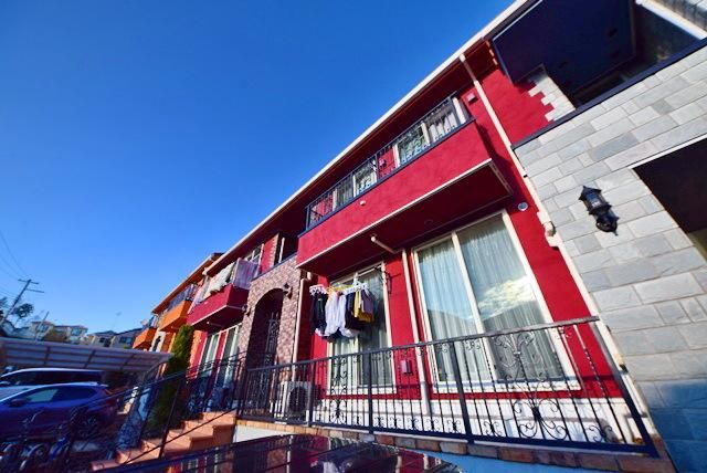 建物外観　ミサワホーム施工　西洋風のオシャレな外観です