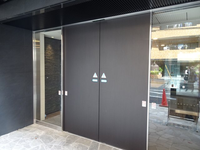 エントランス　ガーラ新横浜グランドステージ