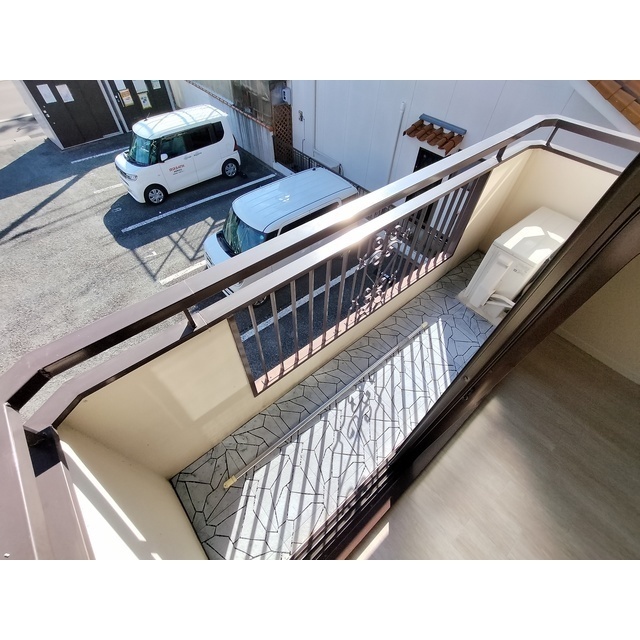 バルコニー　リノベーションにより変更の可能性がありま