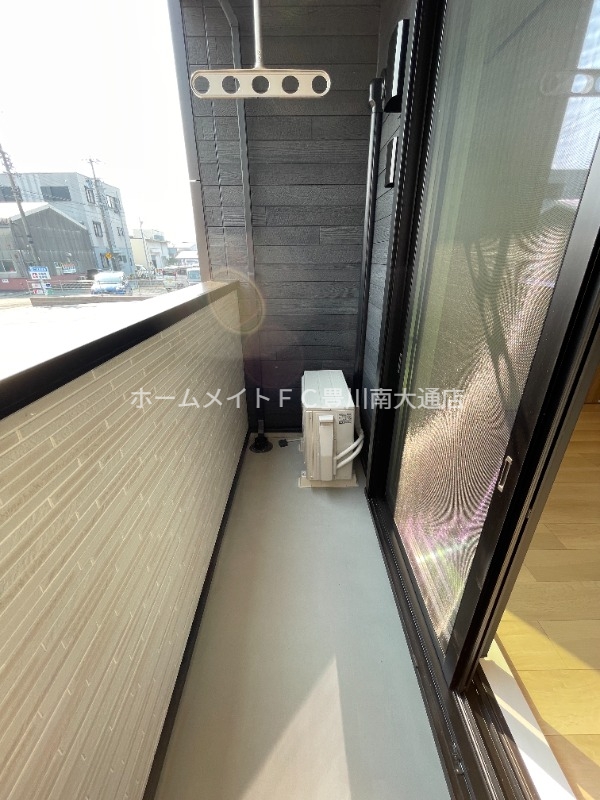 バルコニー　同型完成モデル