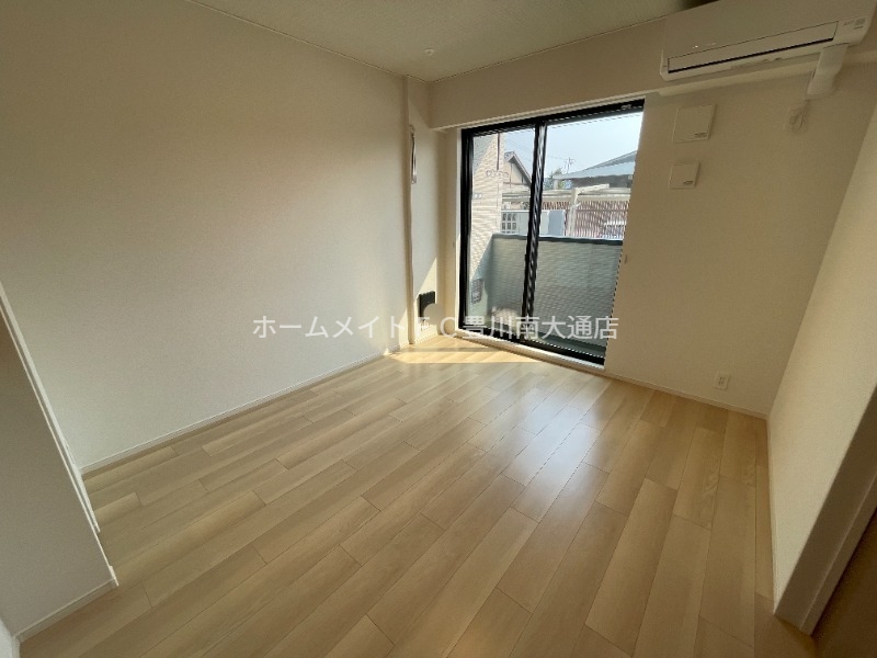 居室・リビング　同型完成モデル