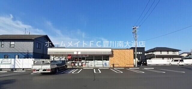 コンビニ　セブンイレブン豊橋山田三番町店（コンビニ）まで440m