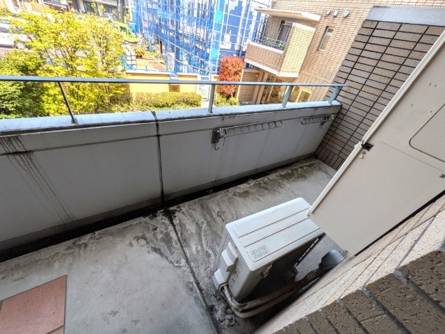 トイレ　＊別号室参考写真です