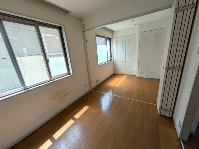 居室・リビング　＊別号室参考写真です