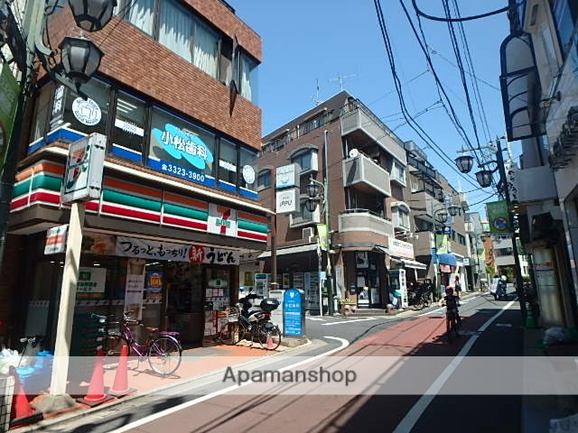 コンビニ　セブンイレブン（コンビニ）まで762m