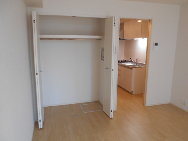 収納　寝室内収納（クローゼット・１間分）完備