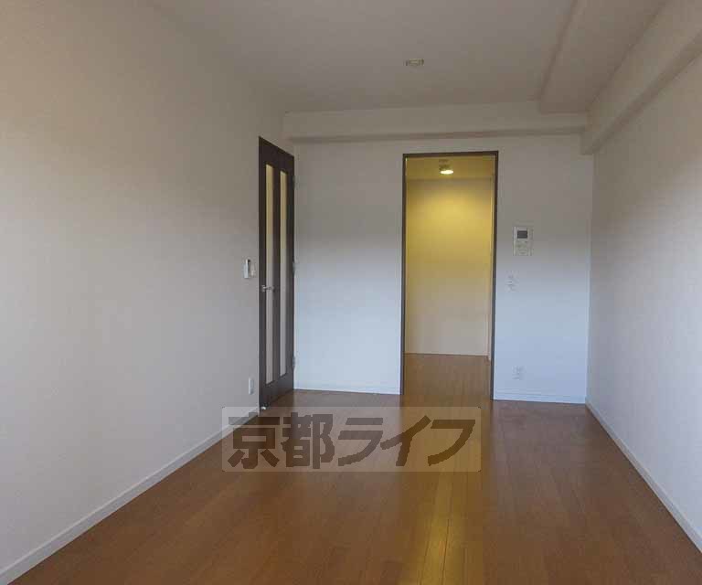 居室・リビング　広々としたお部屋！