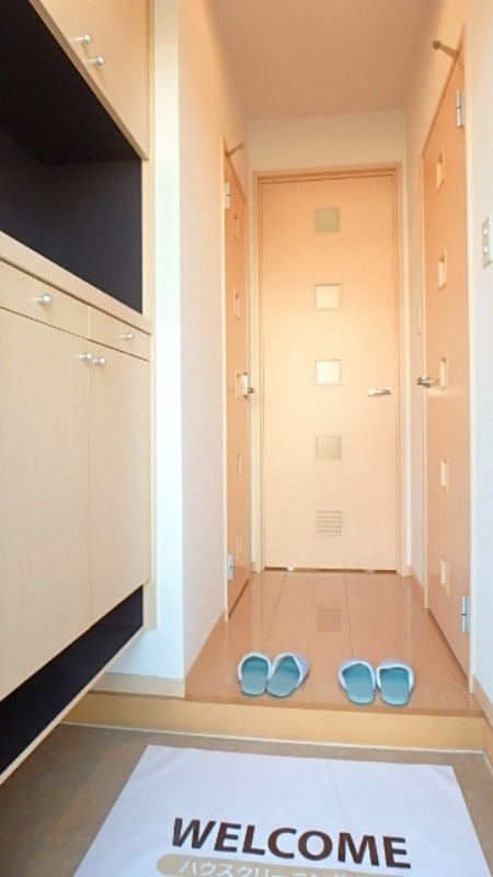 玄関　図面と現状に相違がある場合には現状を優先