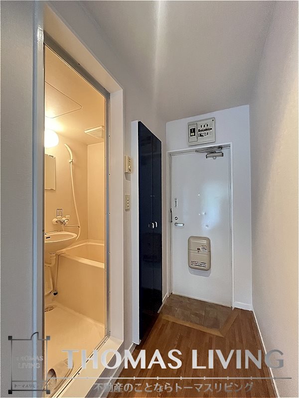 玄関　シューズボックス御座いますよ。