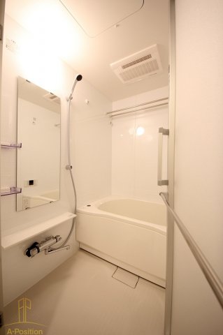 バス・シャワールーム　コンフォリア北堀江一丁目