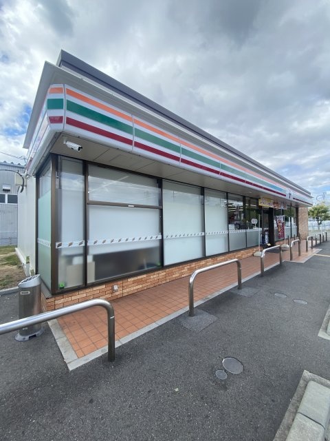 コンビニ　セブン－イレブン　播磨南高校前店（コンビニ）まで306m