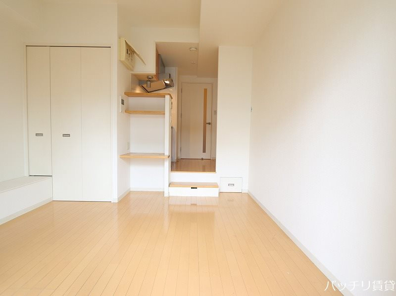 居室・リビング　画像は別部屋の為イメージ、現状優先致します