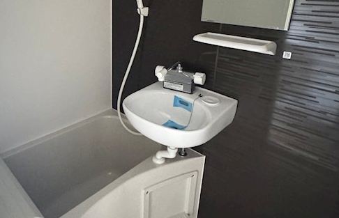 洗面設備　身支度に欠かせない独立洗面台♪