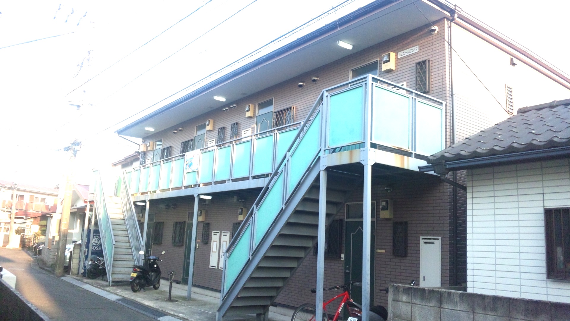 建物外観　外観はこんな感じです。