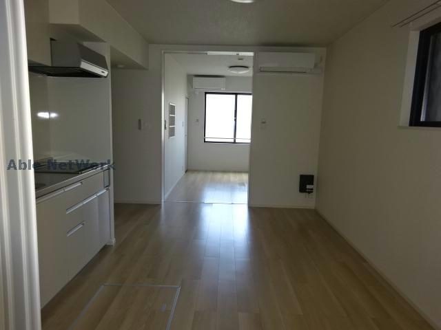 居室・リビング　同型モデル