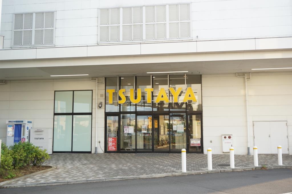 ショッピングセンター　TSUTAYA レイクタウン（ショッピングセンター）まで811m