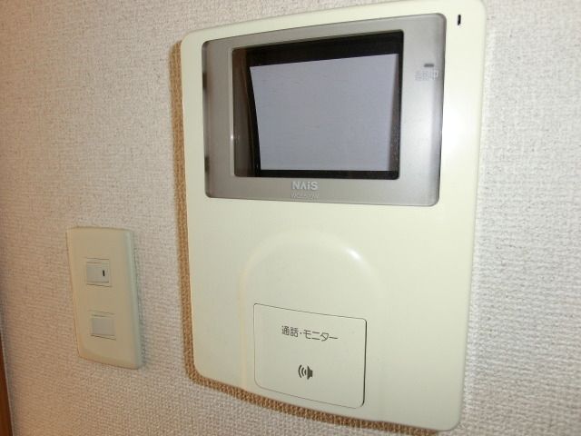 セキュリティ　来訪者の顔を確認できるTVドアホン