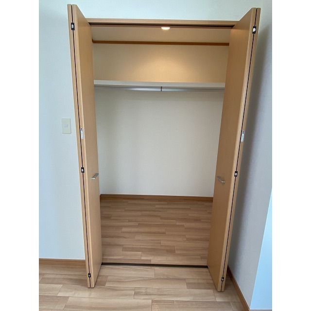 収納　ウォークインクローゼット　※イメージ・間取り反転あり