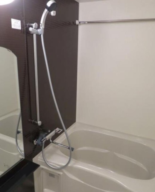 バス・シャワールーム　※反転間取り参考写真