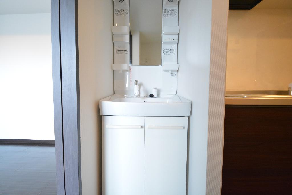 洗面設備　洗髪洗面化粧台