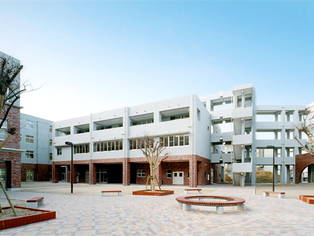 高校・高専　福岡県立八幡南高等学校（高校・高専）まで534m