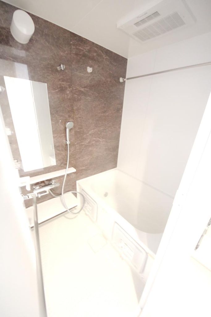 バス・シャワールーム　洗面