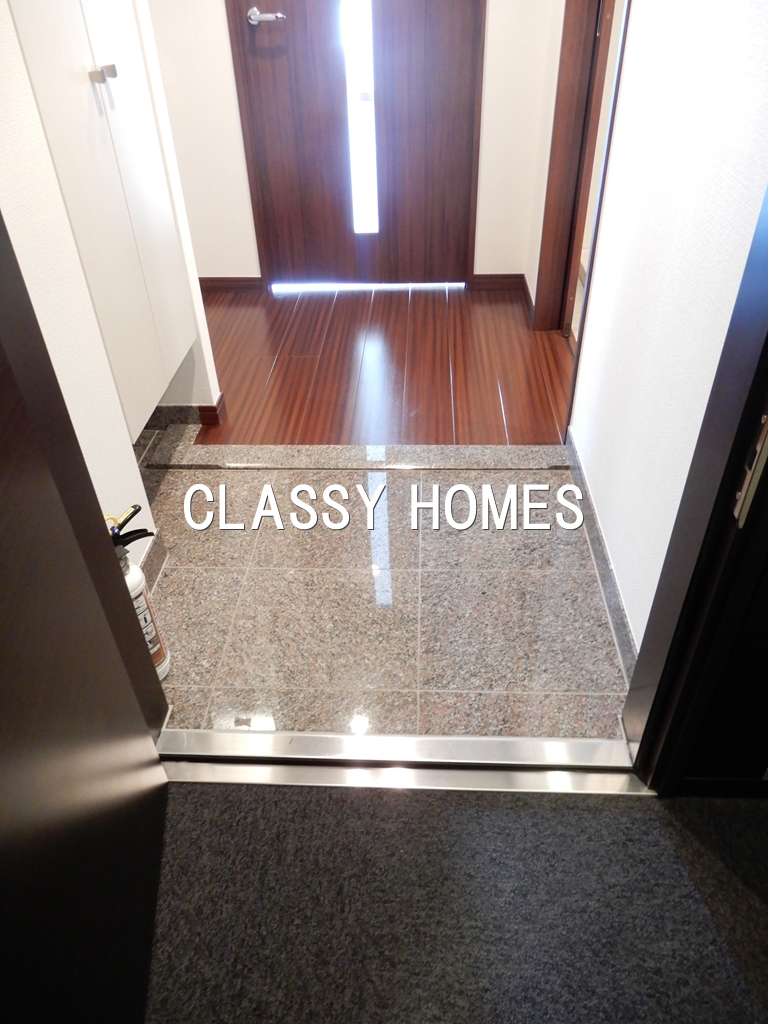 玄関　2008年竣工ホワイトタワー浜松町：玄関