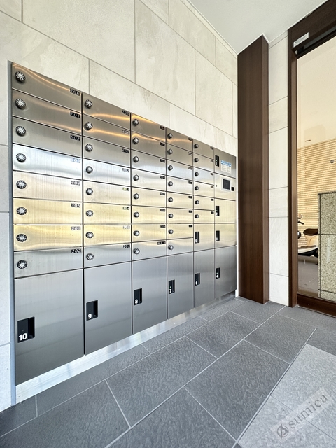 ロビー　宅配ボックス完備♪外出時でも安心＾＾