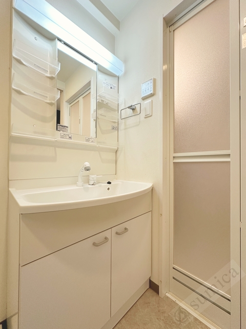 洗面設備　朝の身支度が楽々！！広い洗面＾＾