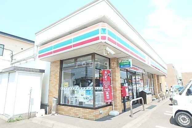 コンビニ　セブンイレブン苫小牧沼ノ端北店（コンビニ）まで414m