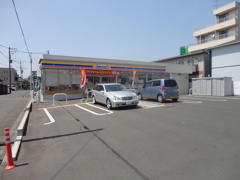コンビニ　ミニストップ（コンビニ）まで391m