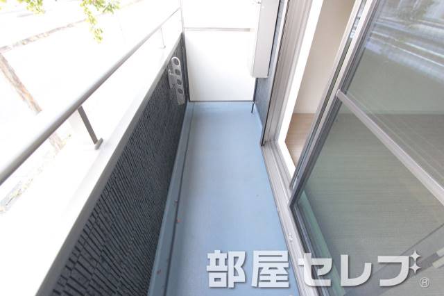 バルコニー　日当たりの良いバルコニーです。