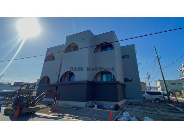 建物外観　建築中