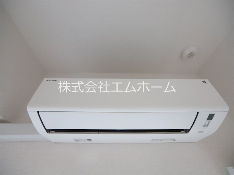 その他設備　エアコン完備　同物件反転タイプ使用