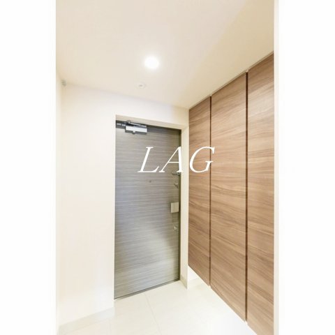 玄関　玄関です。