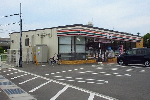 コンビニ　セブンイレブン（コンビニ）まで1000m