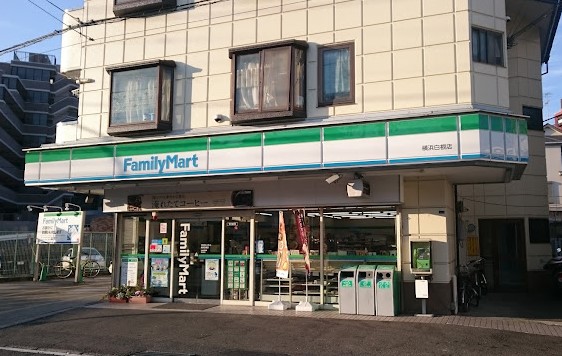 コンビニ　ファミリーマート 横浜白根店（コンビニ）まで1178m