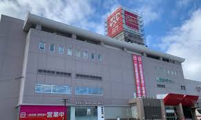 ショッピングセンター　CiiNA　CiiNA福住（ショッピングセンター）まで460m