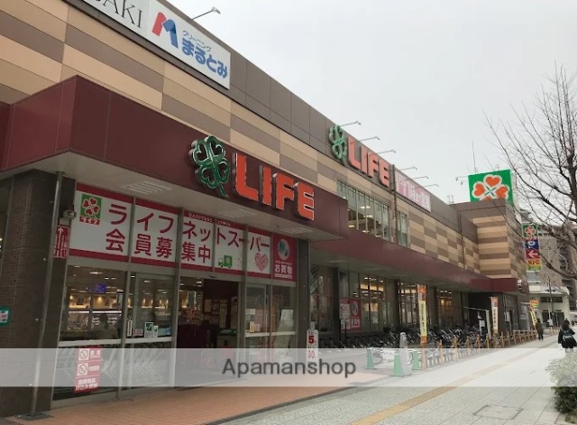 スーパー　ライフ弁天町店（スーパー）まで605m